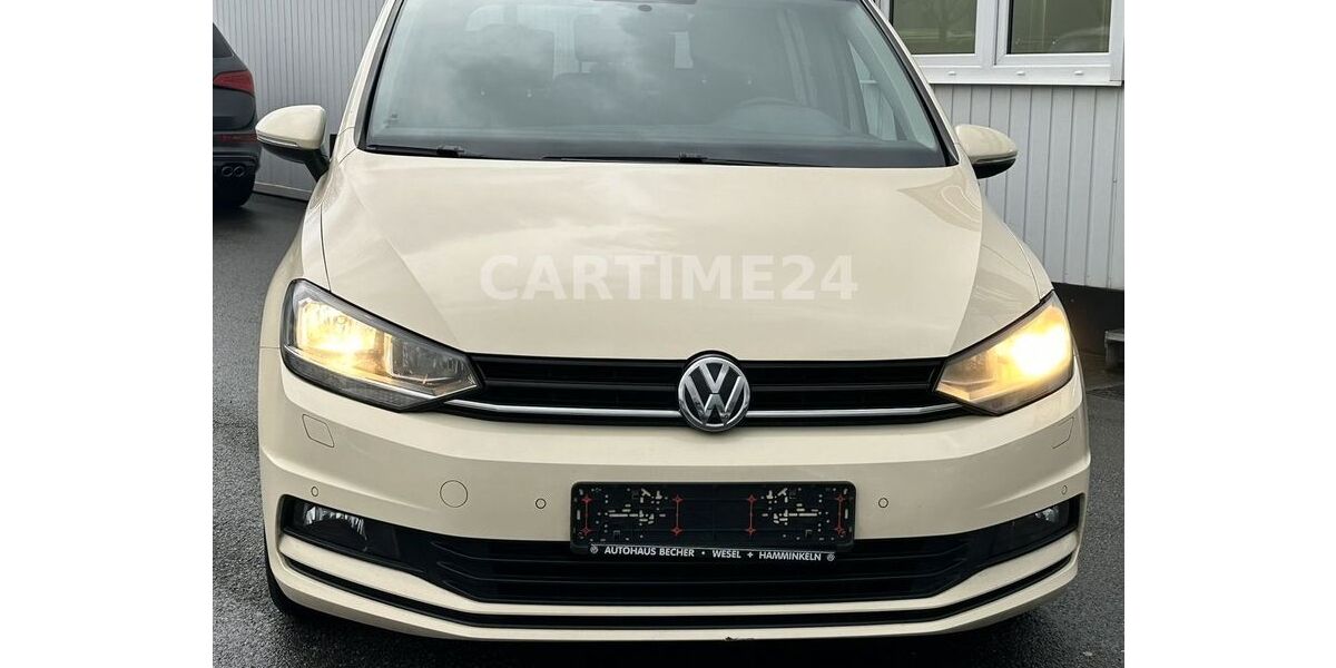 VW Touran 477.594 km 6.590 &euro; Oberhausen 46145
