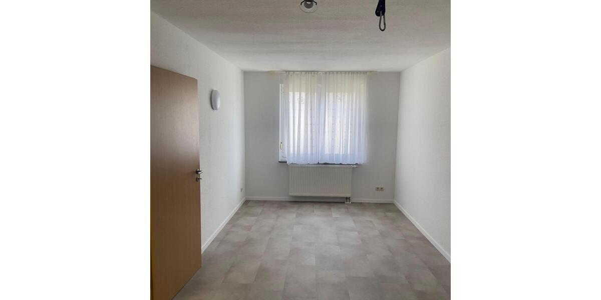 Erdgeschoßwohnung Solingen Wald - 1 Zimmer, 30 m&sup2;, 600&euro; | Angebot:27577481