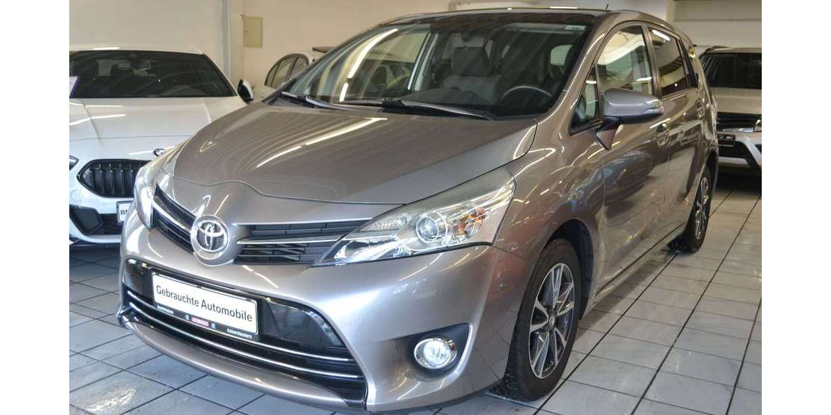 Toyota Verso 200.000 km 6.900 &euro; Solingen 42719