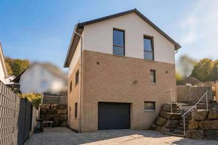 Haus Ennepetal - 7 Zimmer, 148 m&sup2;, 674.000&euro; | Angebot:26521622