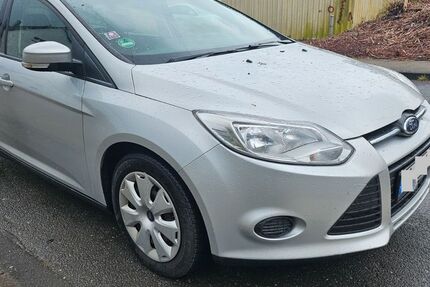 Ford Focus 270.263 km 2.400 &euro; Essen 45356