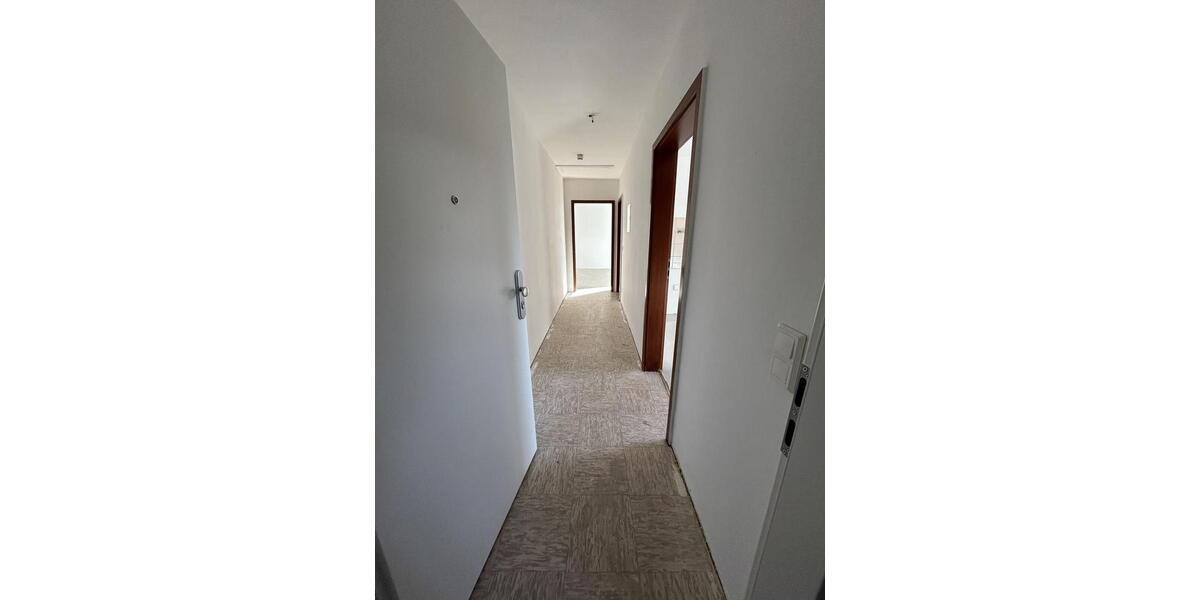 Dachgeschoßwohnung Duisburg Walsum - 2.5 Zimmer, 70 m&sup2;, 494&euro; | Angebot:23282116