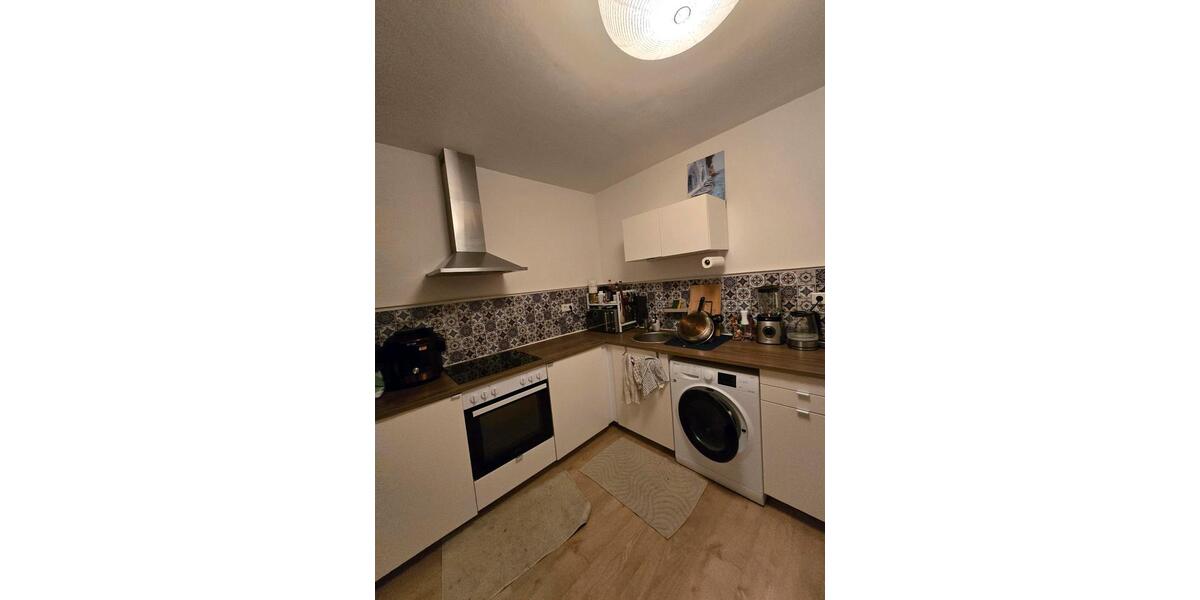 Etagenwohnung Düsseldorf Heerdt - 2 Zimmer, 55 m&sup2;, 1.220&euro; | Angebot:27568475