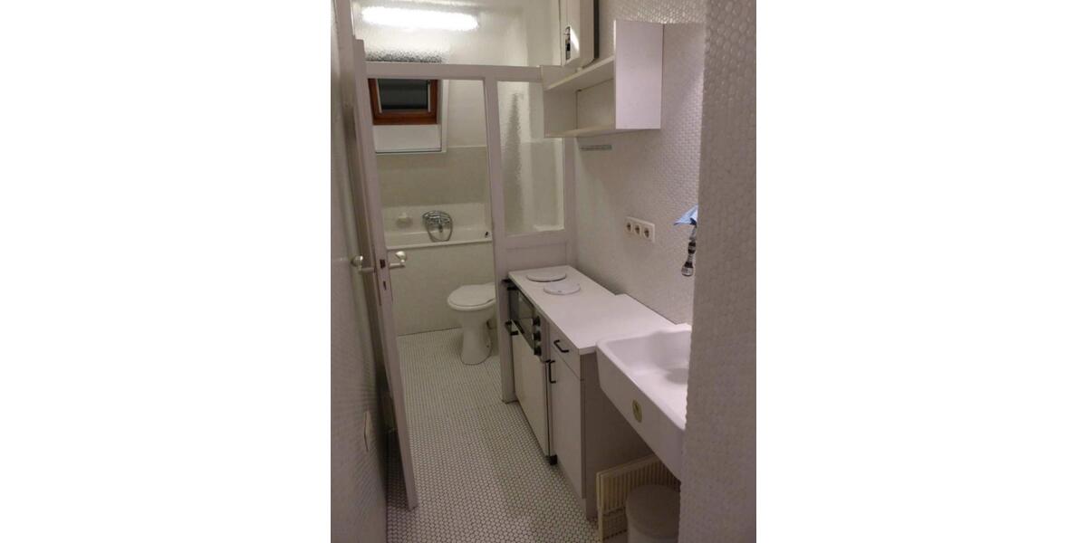 Dachgeschoßwohnung Essen Stadtbezirk III - 1 Zimmer, 29 m&sup2;, 70.000&euro; | Angebot:26445580
