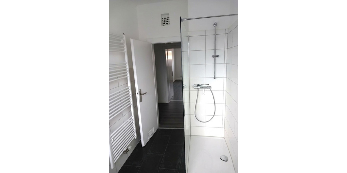 Etagenwohnung Oberhausen Osterfeld-West - 2 Zimmer, 70 m&sup2;, 520&euro; | Angebot:26261524