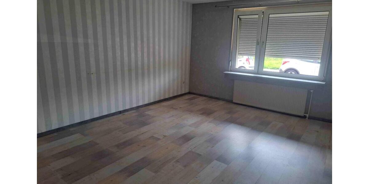 Erdgeschoßwohnung Essen Stadtbezirk VII - 3.5 Zimmer, 120.000&euro; | Angebot:21987300