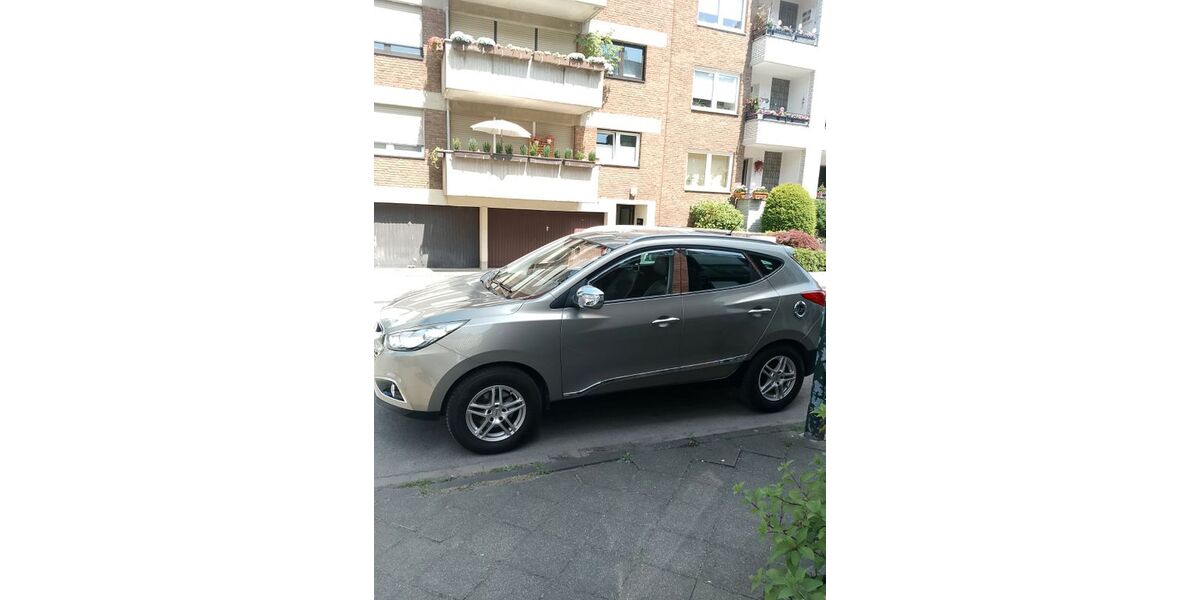 Hyundai ix35 156.000 km 6.500 &euro; Düsseldorf 40597