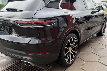 Porsche Cayenne 208.900 km 29.990 &euro; Hilden 40721