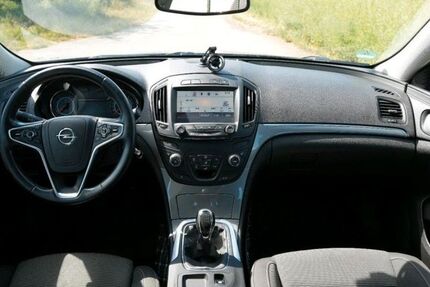 Opel Insignia 126.000 km 7.200 &euro; Bochum 44894