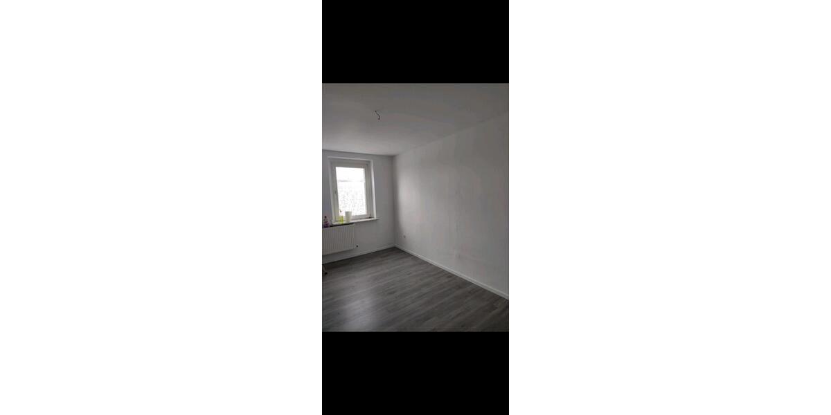Dachgeschoßwohnung Duisburg Hamborn - 2.5 Zimmer, 53 m&sup2;, 55.000&euro; | Angebot:27533810