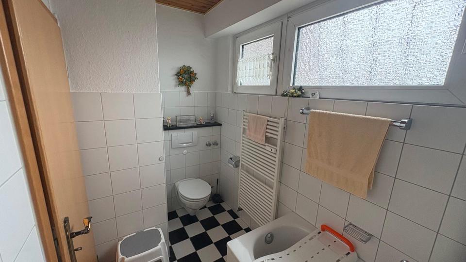 Etagenwohnung Oberhausen - 2.5 Zimmer, 76 m&sup2;, 149.000&euro; | Angebot:27180939