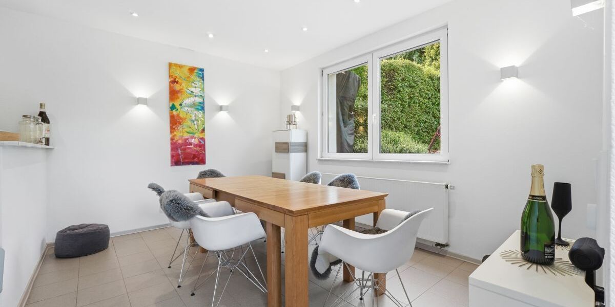 Mit 3D: Historischer Charme trifft modernen Wohnkomfort – umfangreich modernisiertes Einfamilienhaus mit Einliegerwohnung. - Einfamilienhaus Solingen Höhscheid | Angebot:26980800