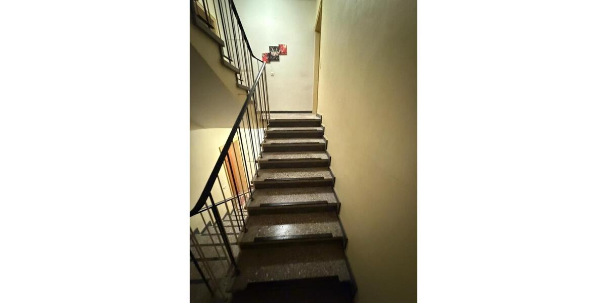 Dachgeschoßwohnung Essen Stadtbezirk VI - 3 Zimmer, 65 m&sup2;, 550&euro; | Angebot:25962504