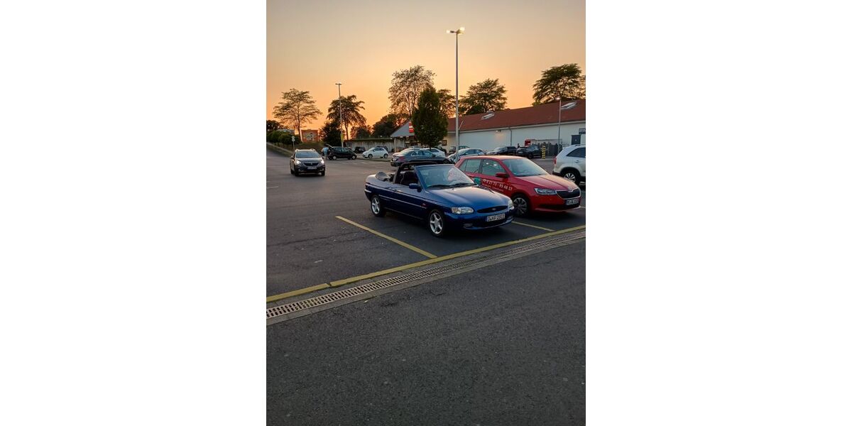 Ford Escort 145.000 km 3.000 &euro; Düsseldorf 40627