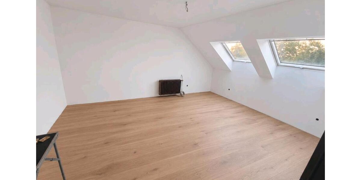Dachgeschoßwohnung Bochum Altenbochum - 3.5 Zimmer, 95 m&sup2;, 950&euro; | Angebot:27550520
