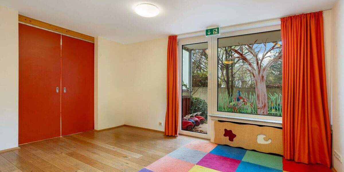 Etagenwohnung Düsseldorf Derendorf - 5 Zimmer, 143 m&sup2;, 649.000&euro; | Angebot:25686930