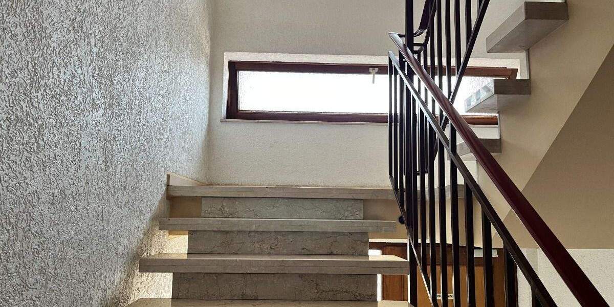 Etagenwohnung Duisburg Bergheim - 3 Zimmer, 81 m&sup2;, 175.000&euro; | Angebot:25746767