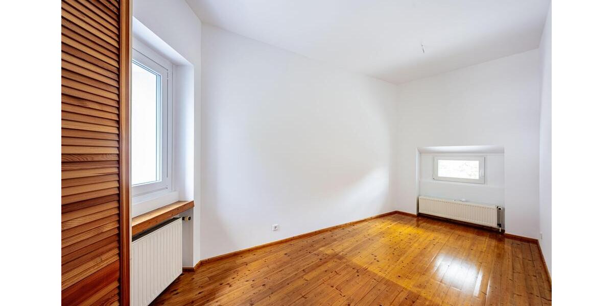 Etagenwohnung Wuppertal - 2 Zimmer, 76 m&sup2;, 760&euro; | Angebot:25720441