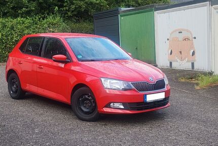 Skoda Fabia 146.000 km 5.700 &euro; Essen 45259