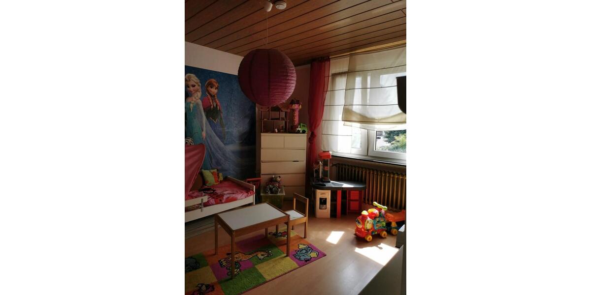 Etagenwohnung Duisburg Mittelmeiderich - 4 Zimmer, 100 m&sup2;, 579&euro; | Angebot:25988824