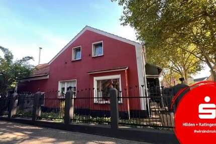 Haus Ratingen Tiefenbroich - 8 Zimmer, 214 m&sup2;, 745.000&euro; | Angebot:27219316
