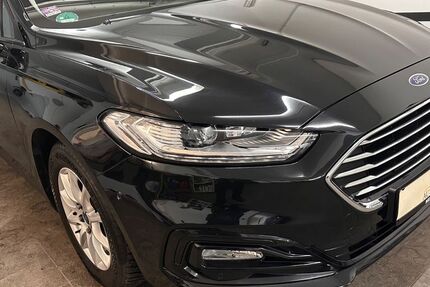 Ford Mondeo 125.000 km 12.900 &euro; ESSEN 45326