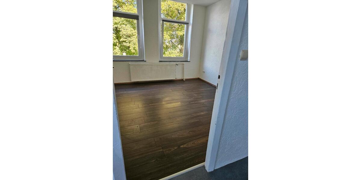 Hochparterre Solingen Central - 2 Zimmer, 55 m&sup2;, 490&euro; | Angebot:27545691