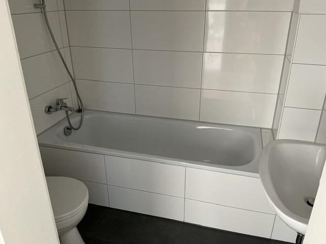 Etagenwohnung Velbert Velbert-Mitte - 2 Zimmer, 63 m&sup2;, 479&euro; | Angebot:25850550