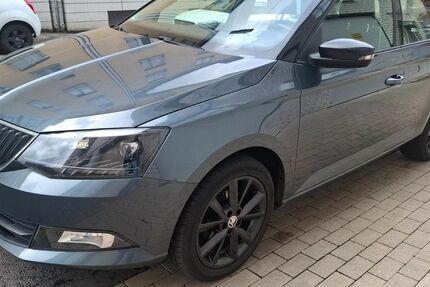 Skoda Fabia 120.000 km 7.490 &euro; wuppertal 42277