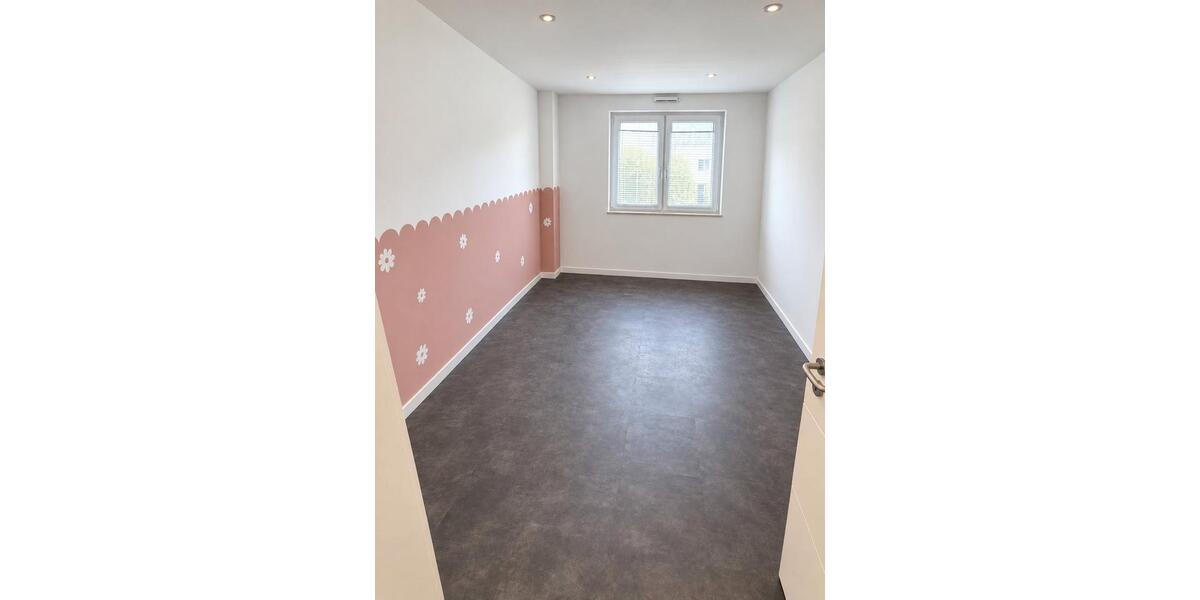 Erdgeschoßwohnung Velbert Pöthen - 3.5 Zimmer, 96 m&sup2;, 1.305&euro; | Angebot:27587005