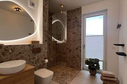 Wohnung Düsseldorf Heerdt - 2 Zimmer, 55 m&sup2;, 1.300&euro; | Angebot:25739033