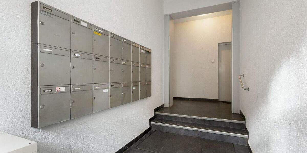 Etagenwohnung Düsseldorf Düsseltal - 2 Zimmer, 54 m&sup2;, 199.500&euro; | Angebot:25738423