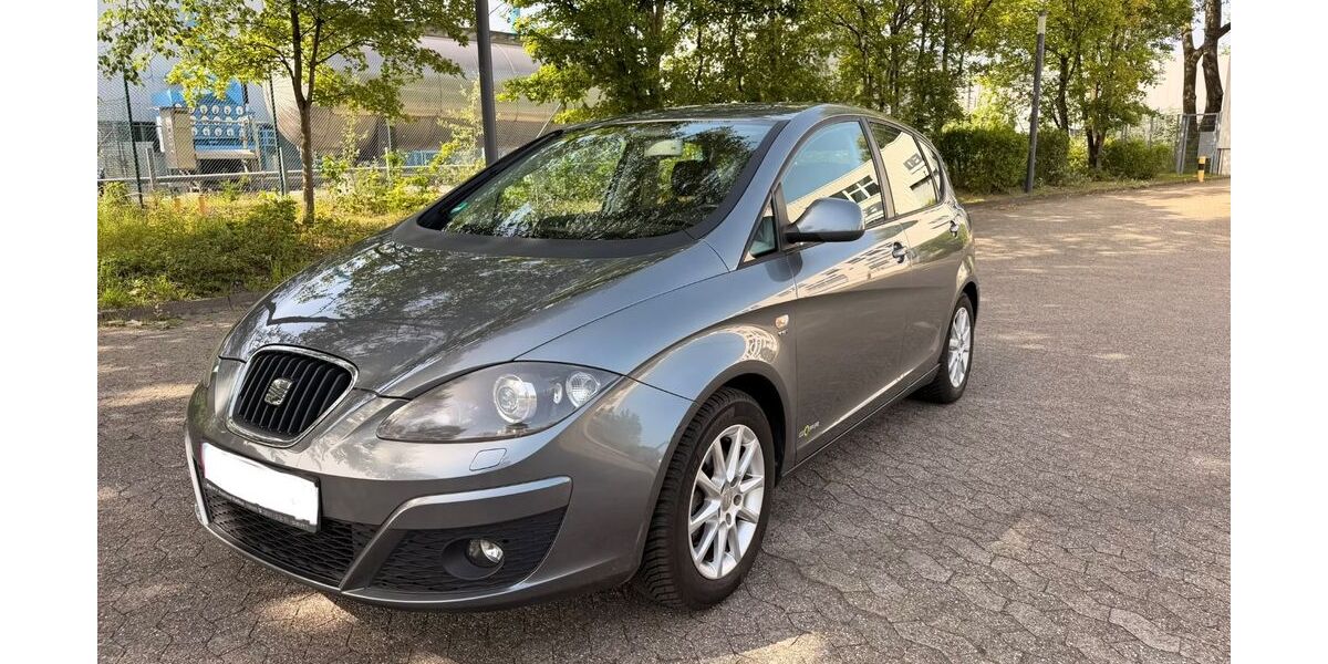 Seat Altea 132.000 km 4.300 &euro; düsseldorf 40470