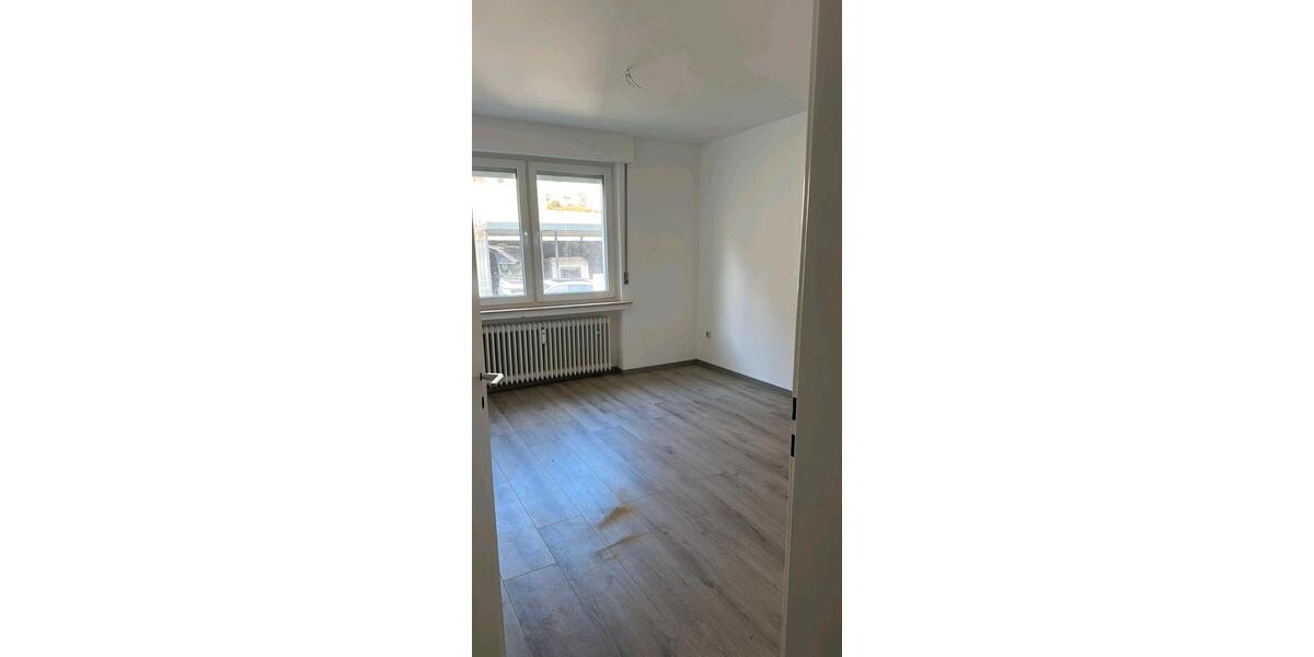 Etagenwohnung Ennepetal - 3 Zimmer, 84 m&sup2;, 600&euro; | Angebot:25444015