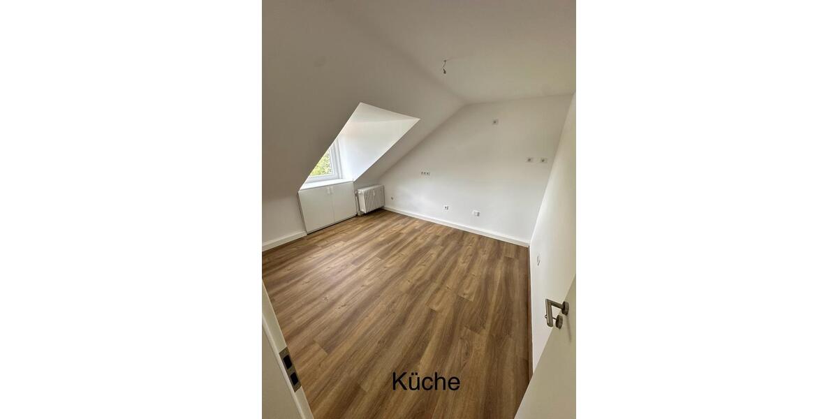 Dachgeschoßwohnung Gelsenkirchen Gelsenkirchen-Nord - 3 Zimmer, 61 m&sup2;, 730&euro; | Angebot:25919990