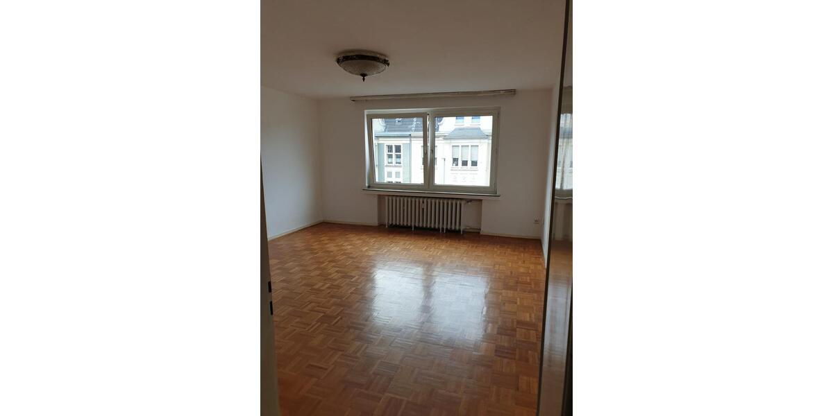 Etagenwohnung Duisburg - 3 Zimmer, 100 m&sup2;, 268.000&euro; | Angebot:27230011