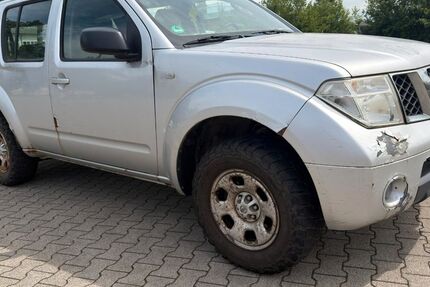 Nissan Pathfinder 260.000 km 3.200 &euro; Schwelm 58332