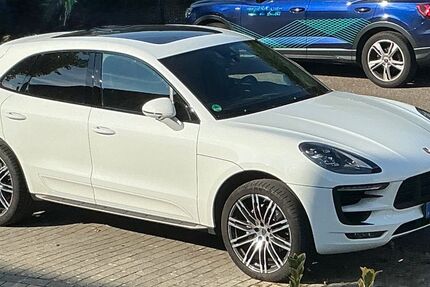 Porsche Macan 68.400 km 42.250 &euro; Mülheim Ruhr 45470