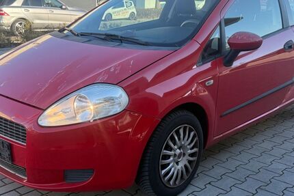Fiat Grande Punto 106.843 km 900 &euro; Gelsenkrichen 45884