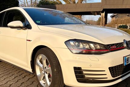 VW Golf 111.115 km 16.390 &euro; Gevelsberg 58285