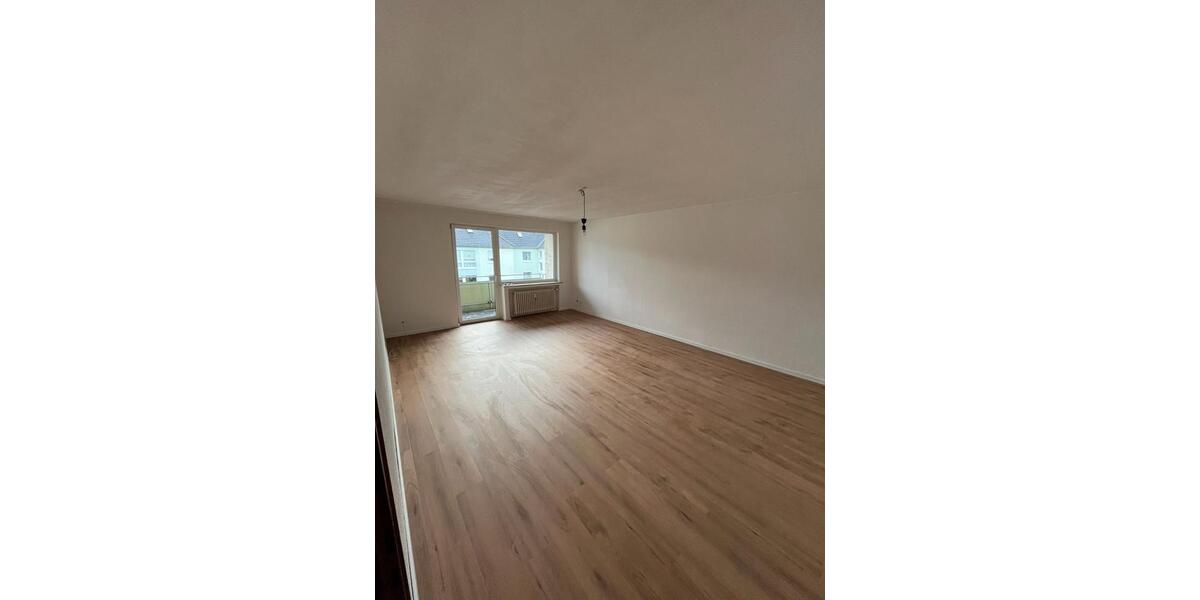 Etagenwohnung Wuppertal - 2 Zimmer, 67 m&sup2;, 550&euro; | Angebot:26001850