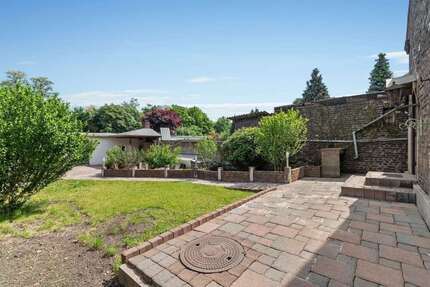 Haus Duisburg Essenberg - 6 Zimmer, 133 m&sup2;, 350.000&euro; | Angebot:22087101