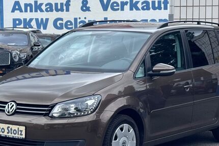 VW Touran 104.303 km 7.900 &euro; Oberhausen 46045