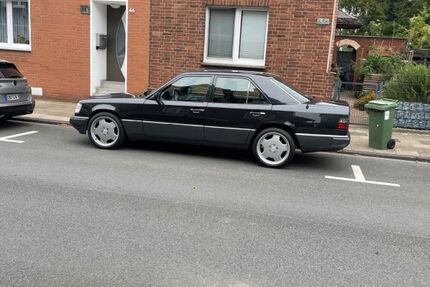 Mercedes-Benz E 300 247.000 km 17.990 &euro; Oberhausen 46149