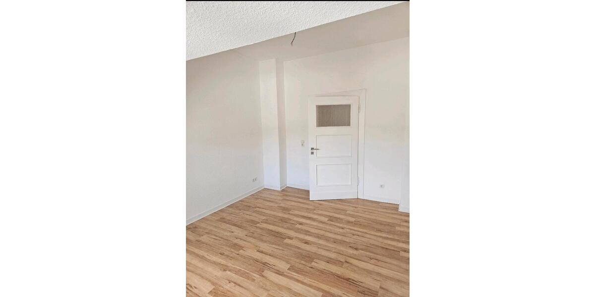 Etagenwohnung Hagen Hagen-Nord - 3 Zimmer, 105 m&sup2;, 700&euro; | Angebot:25887352