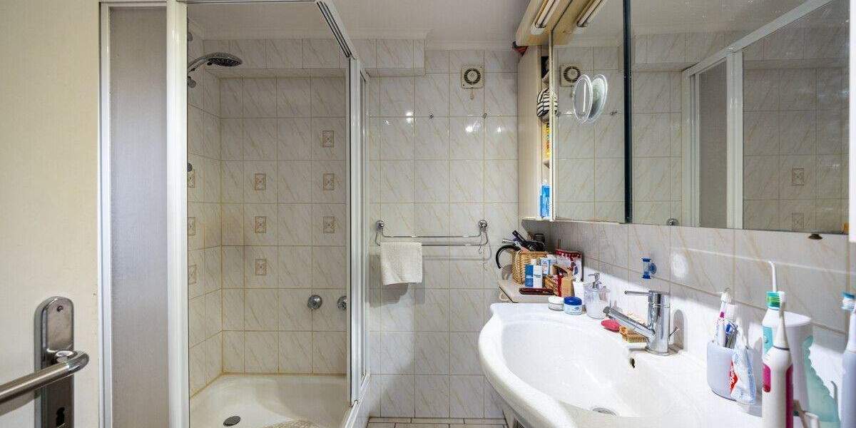 Etagenwohnung Meerbusch / Büderich Büderich - 2 Zimmer, 82 m&sup2;, 310.000&euro; | Angebot:25779189