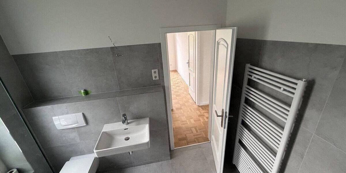 Etagenwohnung Essen Rüttenscheid - 3 Zimmer, 93 m&sup2;, 1.500&euro; | Angebot:26819320