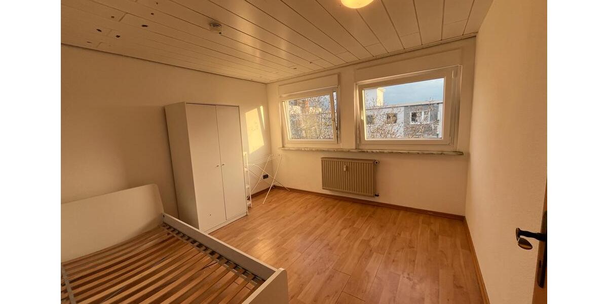 Dachgeschoßwohnung Bochum Bochum-Mitte - 1 Zimmer, 20 m&sup2;, 385&euro; | Angebot:26039411