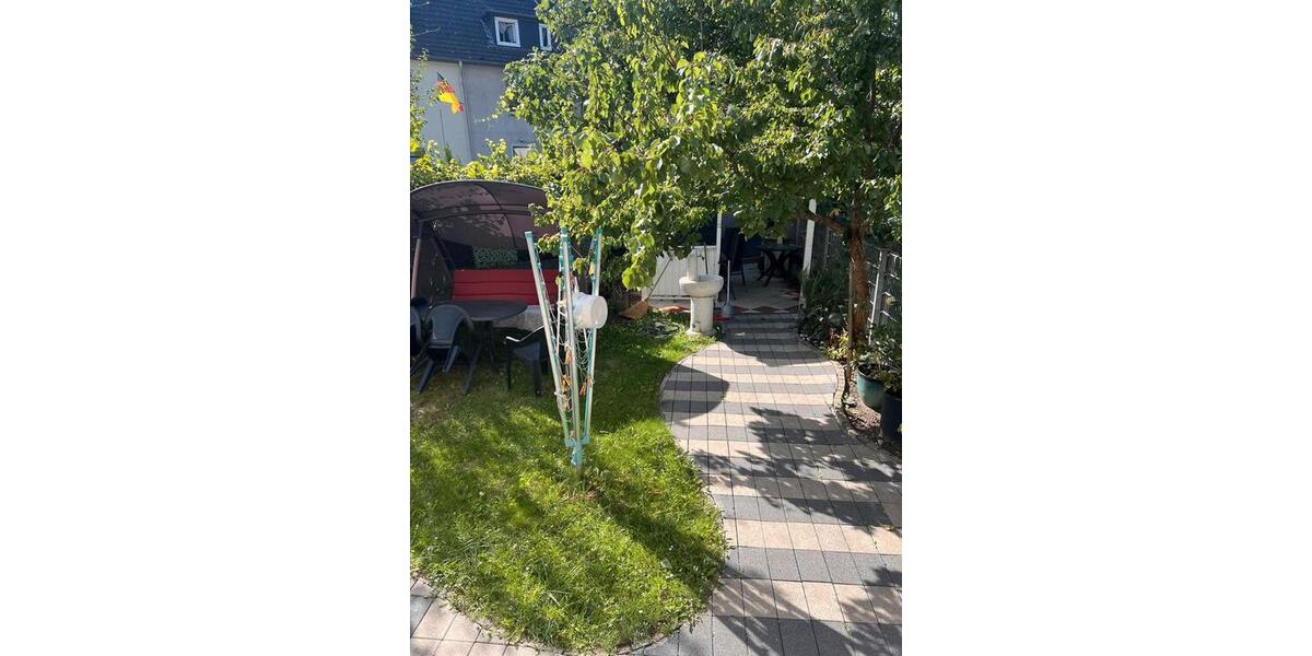 Reihenhaus Duisburg Mittelmeiderich - 4 Zimmer, 150 m&sup2;, 400.000&euro; | Angebot:27502880