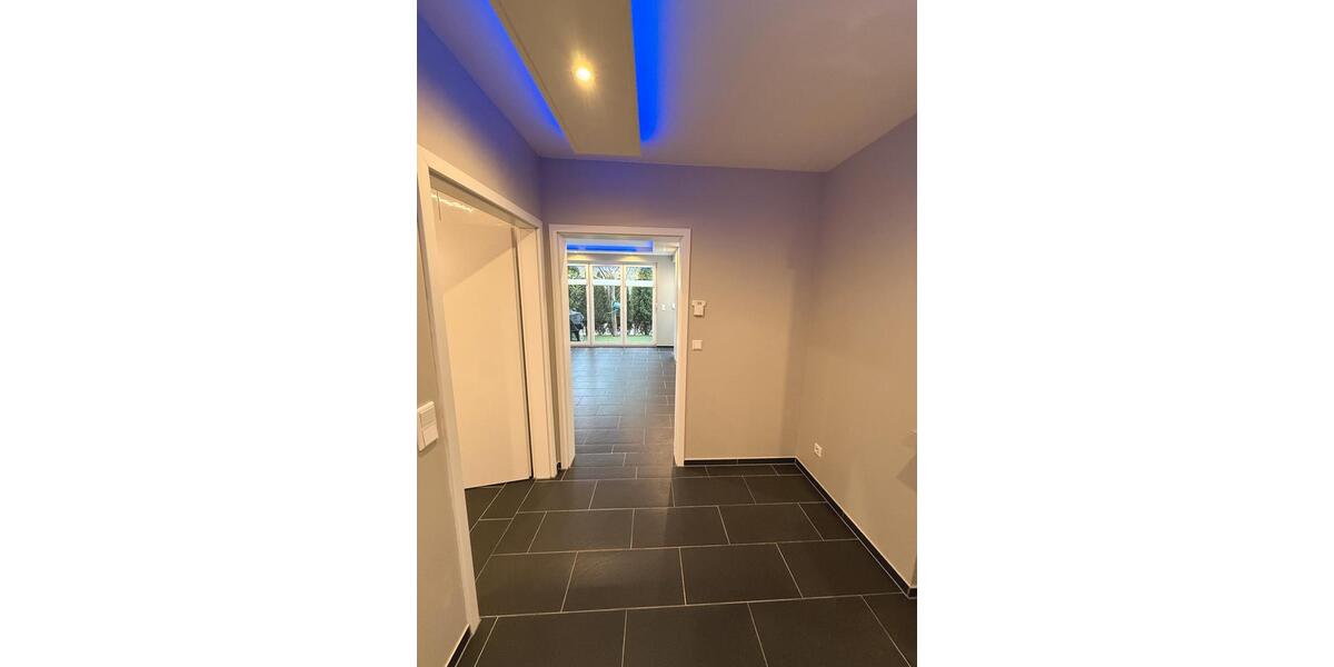 Erdgeschoßwohnung Wülfrath - 3 Zimmer, 96 m&sup2;, 1.180&euro; | Angebot:25918616